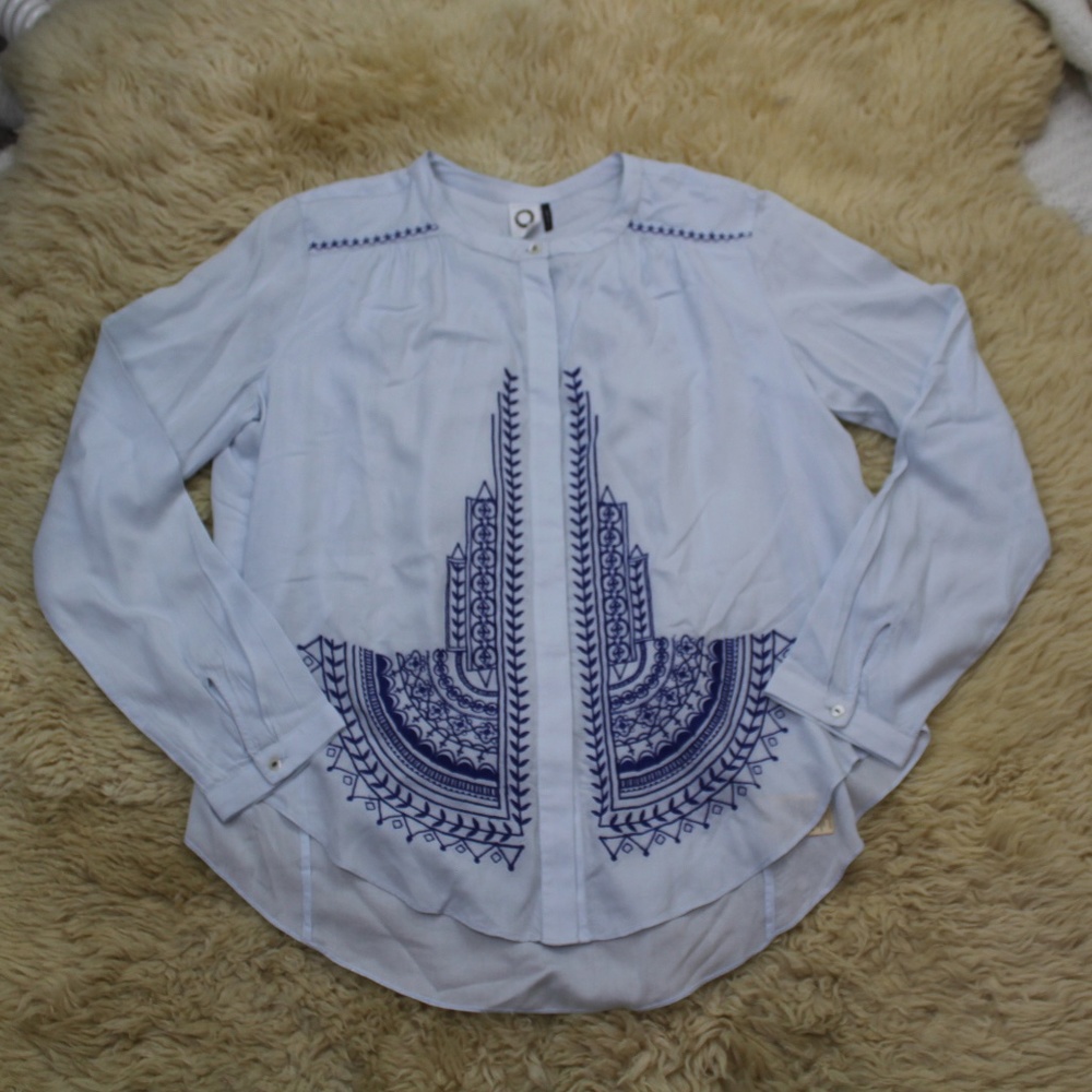 Anthropologie Akemi+Kin Soft Button Down Size M